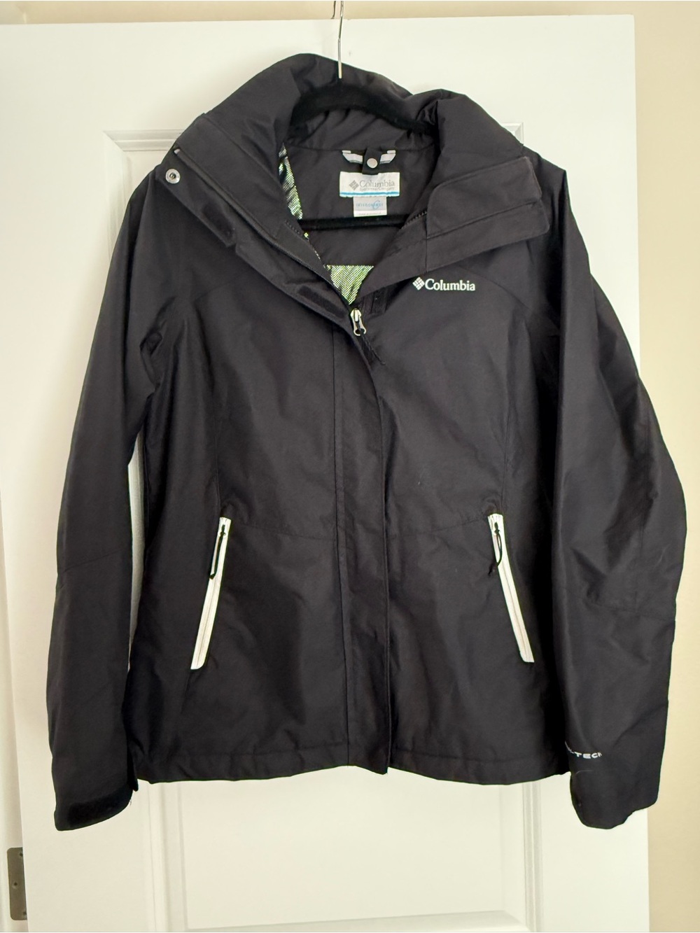 Columbia Women's Black Hooded Waterproof Ski Jacket